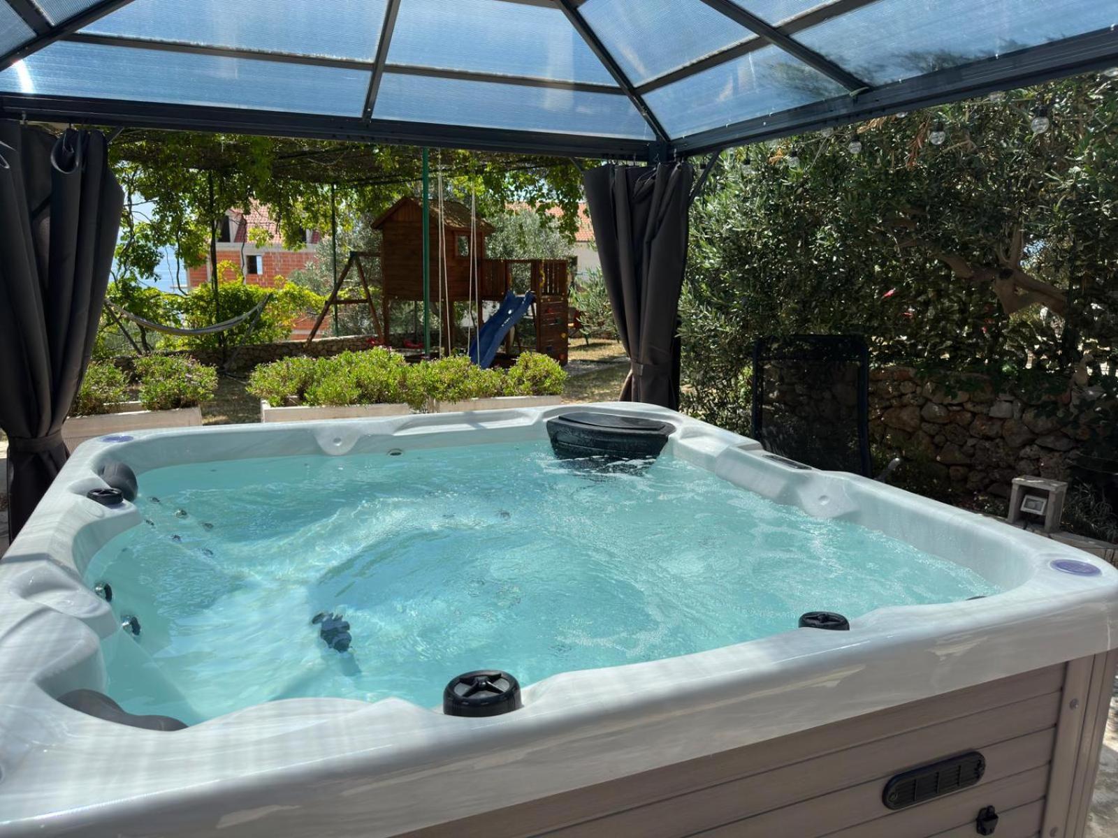 Vacation House Marin With Jacuzzi - Bol, Brac Экстерьер фото